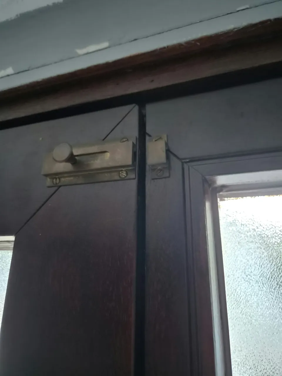 Porte et contrôle de fermeture