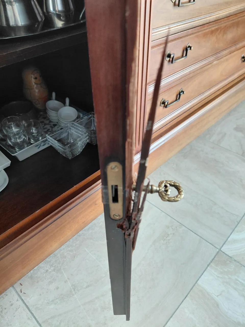 Détail de quincaillerie et de fermeture