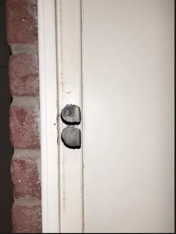 Porte et contrôle de fermeture