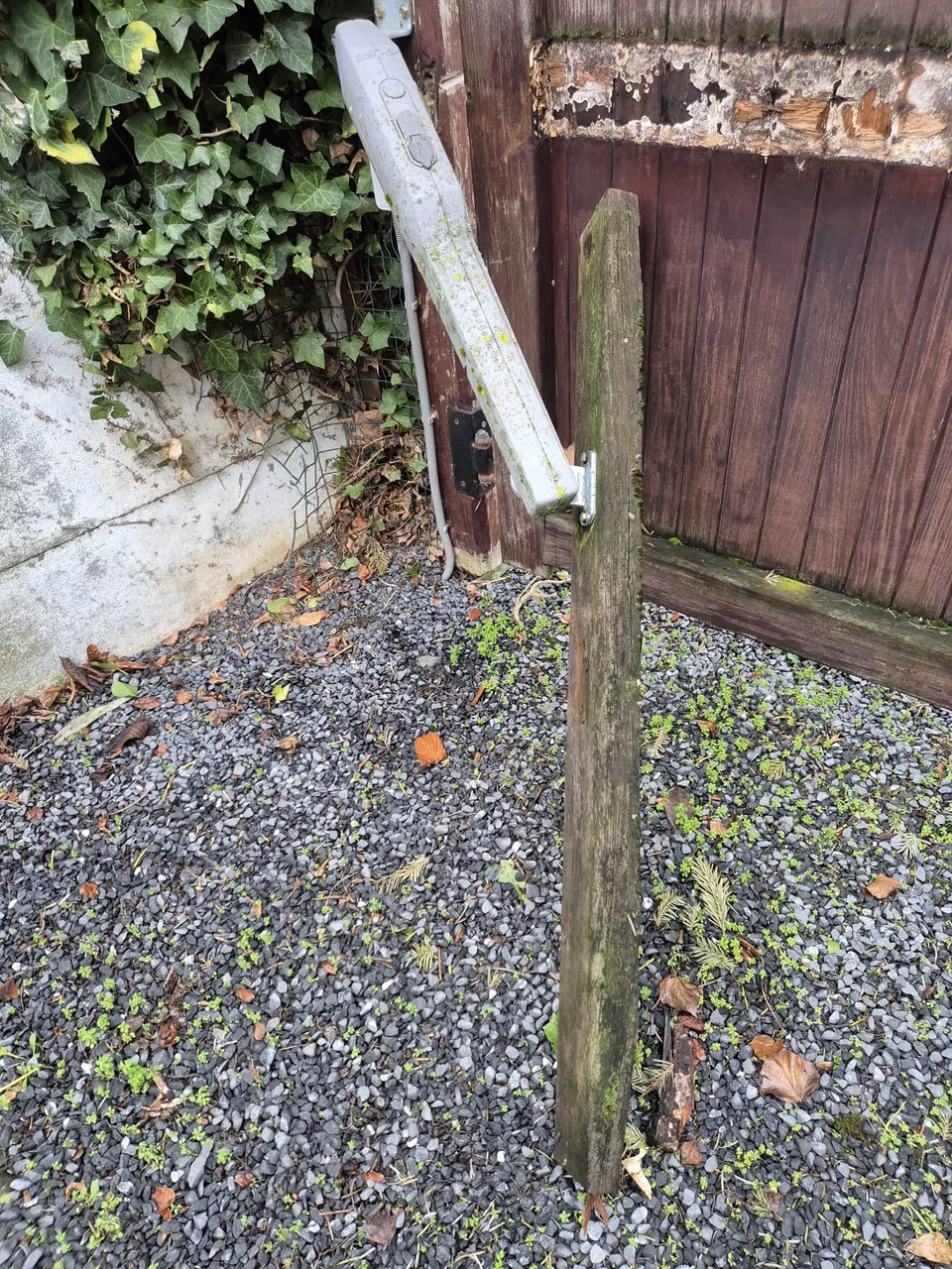 Porte et contrôle de fermeture
